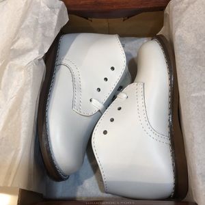 Footmates white Todd lace up dress shoes